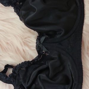 SALE!! Brand New WARNERS MINIMIZER BRA-34D